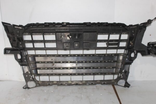 Audi 8R SQ5 Front Centre Radiator Grill Grille 8R0853651AG