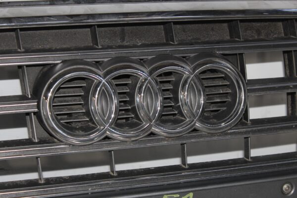 Audi 8R SQ5 Front Centre Radiator Grill Grille 8R0853651AG