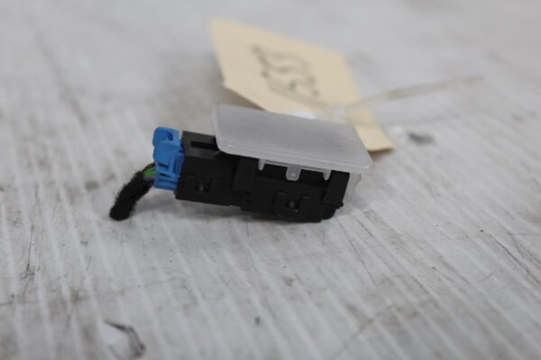 Audi F3 Q3 RSQ3 Courtesy Entry Light 83A919390F