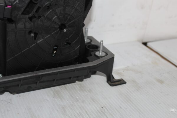 Audi 8V A3 Gear Selector Mechanism Assembly 8V2713023A