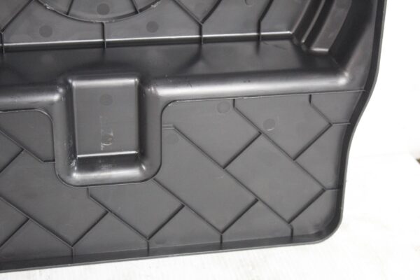 Audi 8F A5 Cabrio Spare Wheel Well Cover Trim 8T0012116A, 8T0012116B