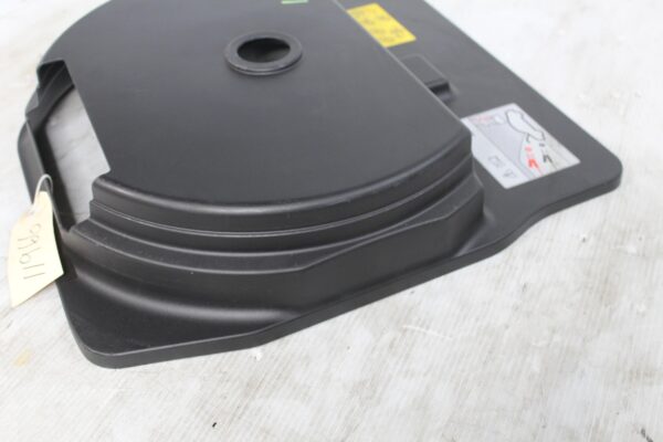 Audi 8F A5 Cabrio Spare Wheel Well Cover Trim 8T0012116A, 8T0012116B