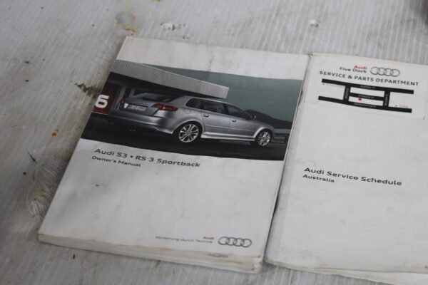 Audi 8P S3 Owners Manual Service Books With Pouch