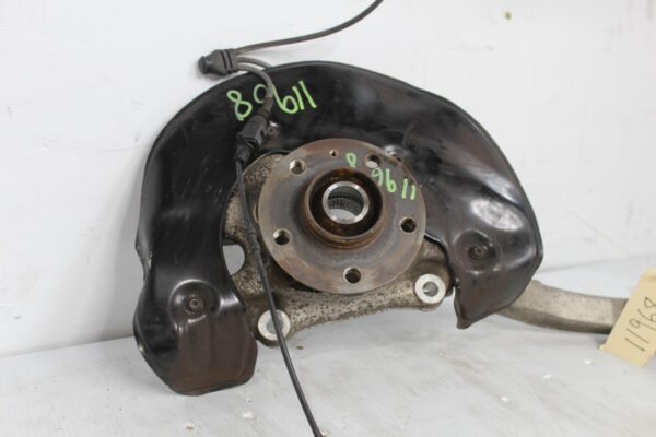 Audi A4 A5 Front Left Knuckle Wheel Bearing Hub Carrier 4G0407253B, 8K0407257