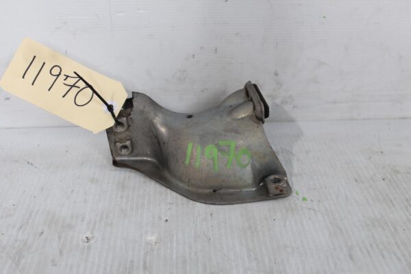 Audi A4 A5 Q5 Right Engine Mount Retaining Plate 8K0399060L
