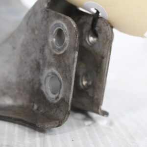 Audi A4 A5 Q5 Right Engine Mount Retaining Plate 8K0399060L - Image 10