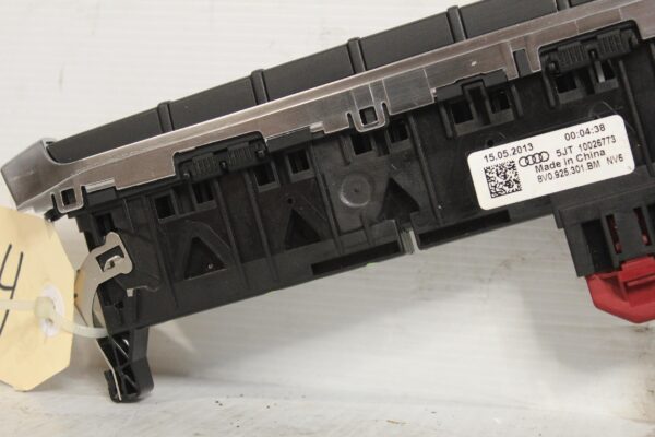 Audi 8V A3 Multiple Combination Hazard Switch Panel 8V0925301BM