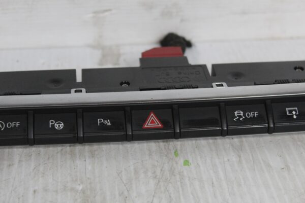 Audi 8V A3 Multiple Combination Hazard Switch Panel 8V0925301BM