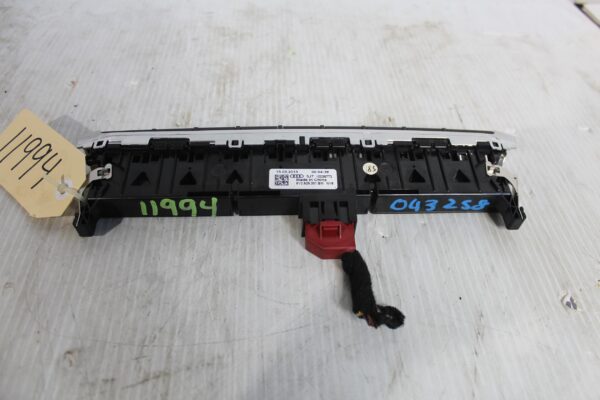 Audi 8V A3 Multiple Combination Hazard Switch Panel 8V0925301BM