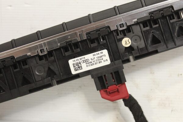 Audi 8V A3 Multiple Combination Hazard Switch Panel 8V0925301BM