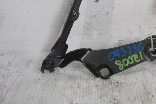 Audi A3 S3 RS3 Bonnet Hinge Left Right Set Of 2 8V0823301G, 8V0823302G