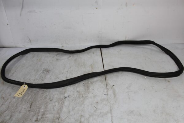 Audi 8V A3 S3 RS3 Hatch Rear Hatch Tailgate Boot Weatherstrip Rubber 8V4827705