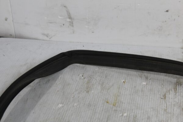 Audi 8V A3 S3 RS3 Hatch Rear Hatch Tailgate Boot Weatherstrip Rubber 8V4827705