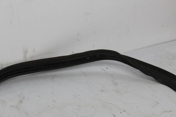 Audi 8V A3 S3 RS3 Hatch Rear Hatch Tailgate Boot Weatherstrip Rubber 8V4827705