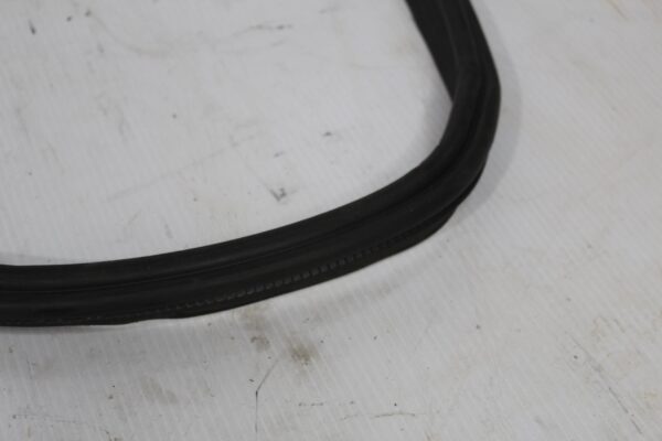 Audi 8V A3 S3 RS3 Hatch Rear Hatch Tailgate Boot Weatherstrip Rubber 8V4827705