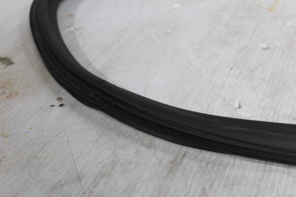 Audi 8V A3 S3 RS3 Hatch Front Left or Right Door Seal 8V4831721