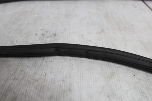 Audi 8V A3 S3 RS3 Hatch Front Left or Right Door Seal 8V4831721