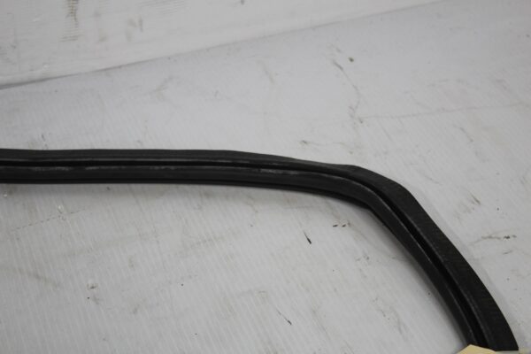Audi 8v A3 S3 RS3 Rear Left or Right Door Seal 8V4833721C