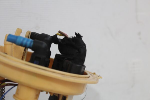 Audi 8V A3 TDI Intank Fuel Pump Delivery unit 5Q0919050P, 5Q0919050BA