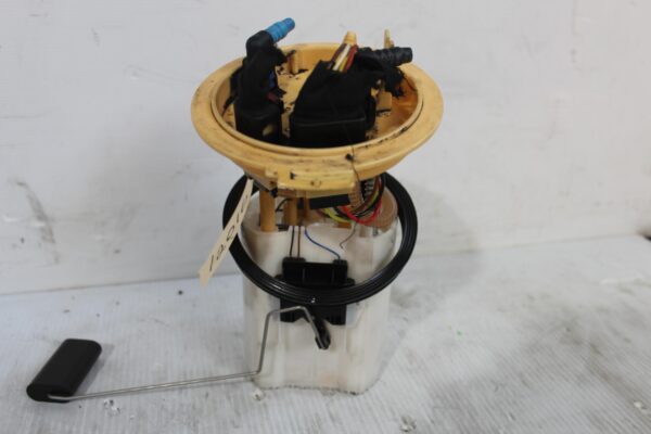 Audi 8V A3 TDI Intank Fuel Pump Delivery unit 5Q0919050P, 5Q0919050BA