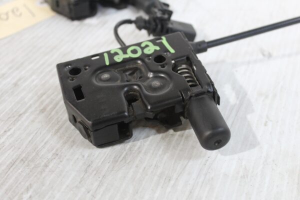 Audi 8V A3 S3 RS3 Bonnet Lock Latch Assembly 8V0823509A