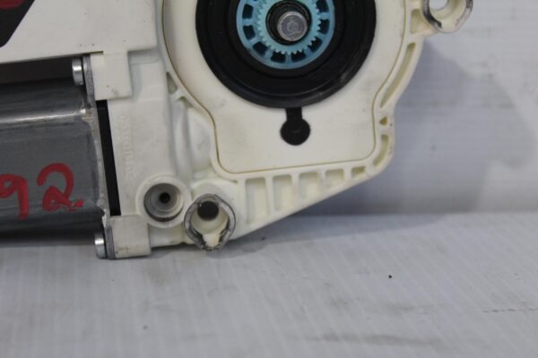 Volkswagen Mk6 Golf Front Right Door Window Motor 5K0959793A