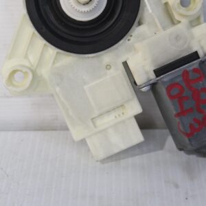 Volkswagen Mk7 Golf Rear Window Motor 5Q4959811A - Image 3