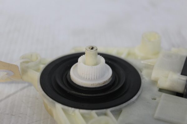 Volkswagen Mk7 Golf Rear Window Motor 5Q4959811A