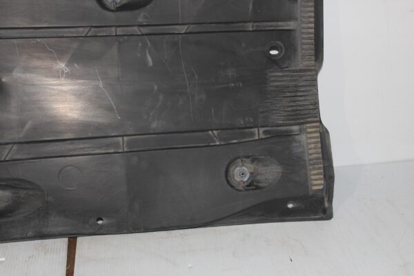Volkswagen Mk7 Golf R Right Underbody Trim Panel Skid Plate 5Q0825272A