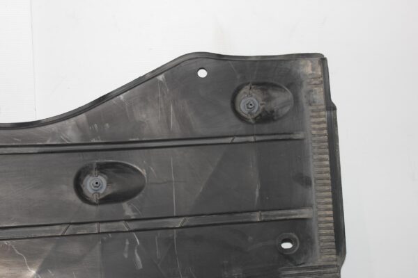 Volkswagen Mk7 Golf R Right Underbody Trim Panel Skid Plate 5Q0825272A