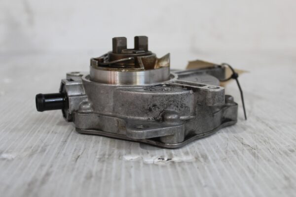 Volkswagen MK6 Golf Engine Brake Boost Vacuum Pump 06D145100H