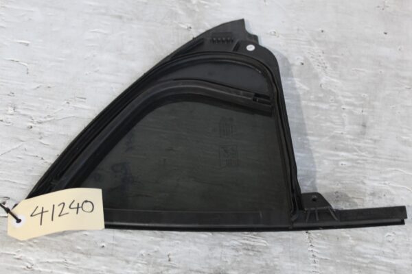 Mercedes Benz W176 A Class Rear Right Door Quarter Window Glass A1767300600