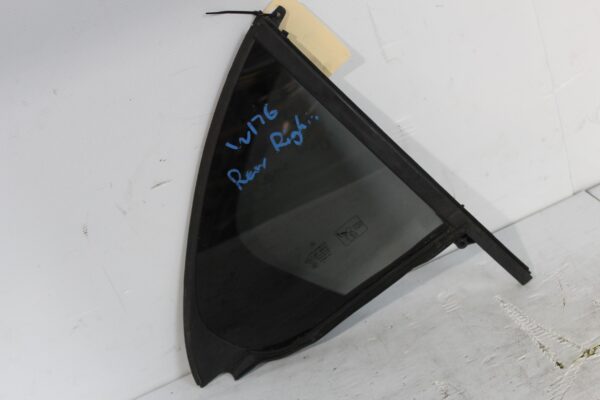 Mercedes Benz W176 A Class Rear Right Door Quarter Window Glass A1767300600