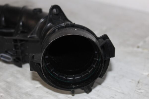 Mercedes Benz W177 W118 A250 CLA250 M260 Intercooler Pipe Hose A2600900700