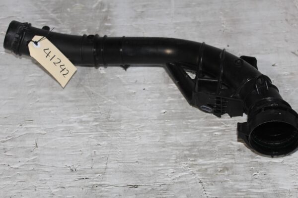 Mercedes Benz W177 W118 A250 CLA250 M260 Intercooler Pipe Hose A2600900700