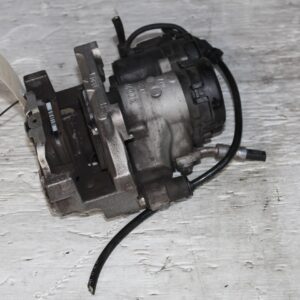 Mercedes Benz W205 C300 Rear Right Brake Caliper A2054230481, A2054230400 - Image 8