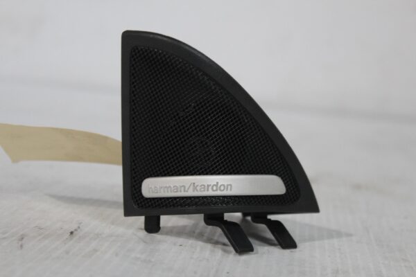 Mercedes Benz W117 CLA45 Front Left Door Speaker Tweeter A1177200311