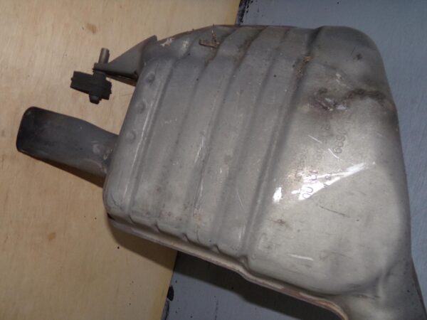Mercedes Benz W205 C300 Rear Muffler Exhaust Section A2054909600