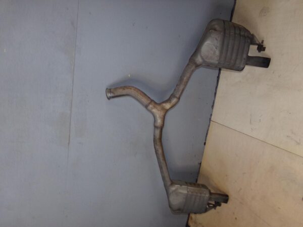 Mercedes Benz W205 C300 Rear Muffler Exhaust Section A2054909600