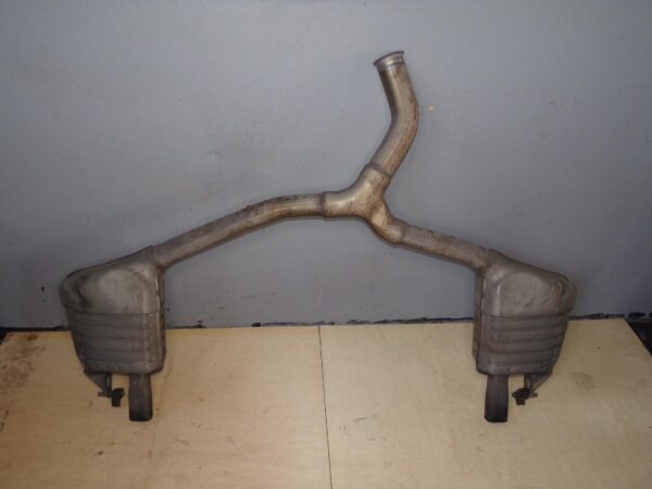 Mercedes Benz W205 C300 Rear Muffler Exhaust Section A2054909600