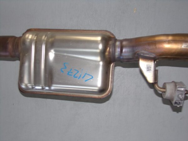 Mercedes Benz W177 A250 Rear Exhaust Muffler Section A1774904401, A1774901804