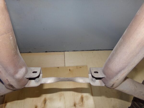 Mercedes Benz W212 E63 Exhaust Rear Muffler Section A2124901261, A2124901161