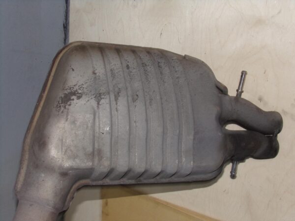 Mercedes Benz W212 E63 Exhaust Rear Muffler Section A2124901261, A2124901161