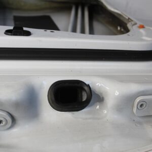 Mercedes Benz W204 C Class Front Right Door WHITE - Image 2
