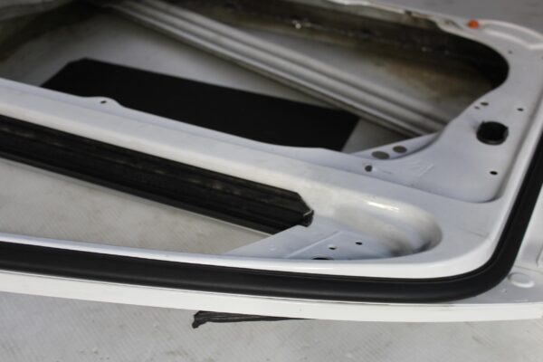 Mercedes Benz W204 C Class Front Right Door WHITE