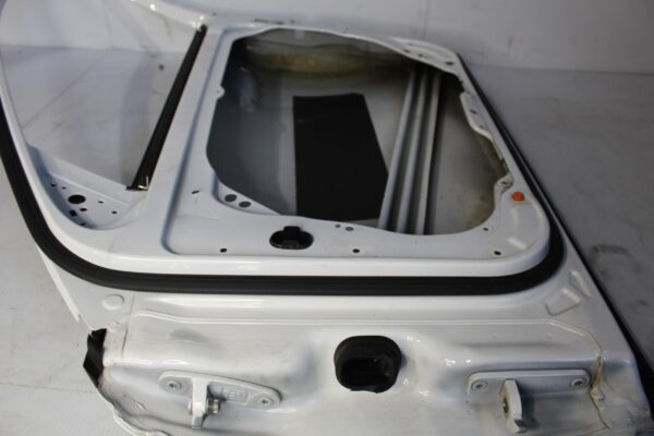 Mercedes Benz W204 C Class Front Right Door WHITE