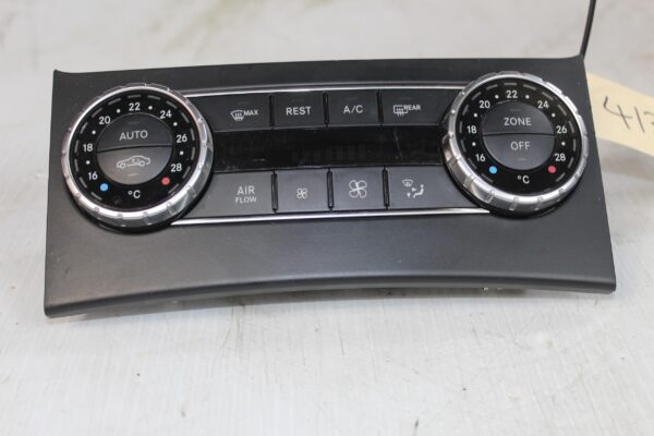 Mercedes Benz W204 C63 AC Aircon Climate Control Unit A2049006708, A2049007615