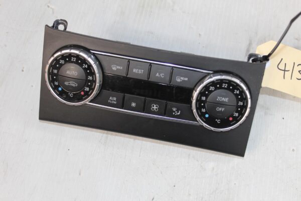 Mercedes Benz W204 C63 AC Aircon Climate Control Unit A2049006708, A2049007615