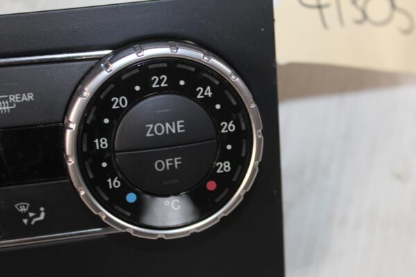 Mercedes Benz W204 C63 AC Aircon Climate Control Unit A2049006708, A2049007615