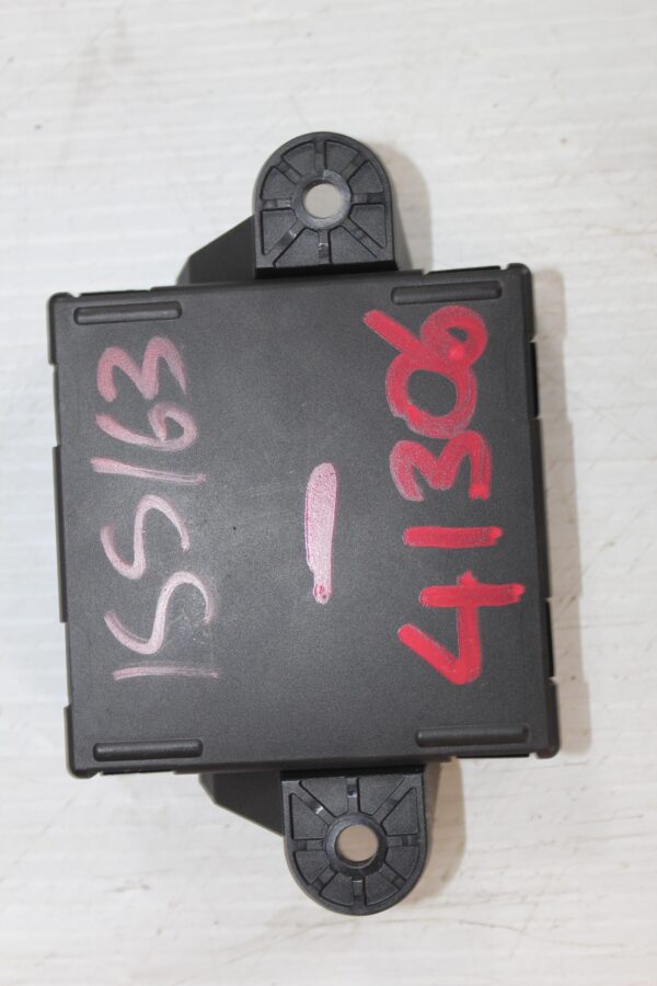 Mercedes Benz W204 C63 Rear Left Door Control Unit A2189001401